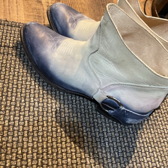 Freebird Cali Tie Dye Ankle Booties 10 - Picture 2 of 8